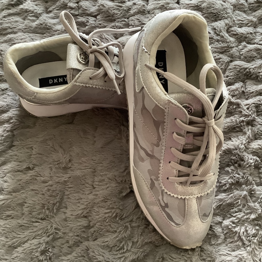 DKNY Arlie Silver & Grey Metallic Tennis Shoes, Size 7 1/2